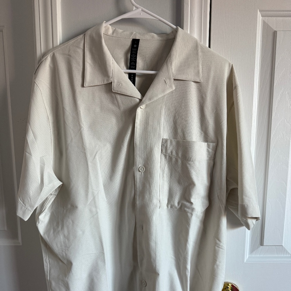 Lululemon Lightweight Camp Collar Button-Up Shirt Pocket Sz L